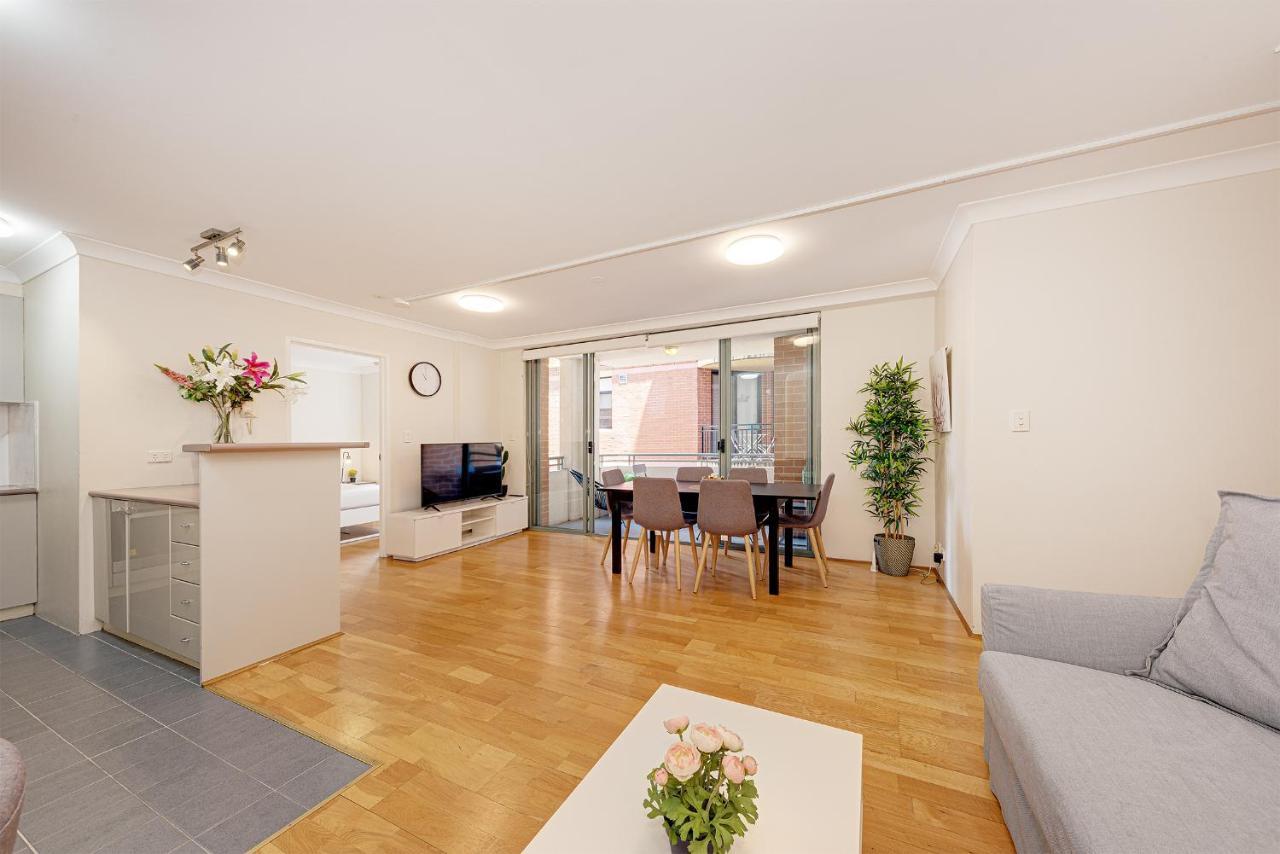 Spacious & Cosy 2 Bedroom Apartment In Darling Harbour 시드니 외부 사진